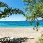 Potam\'Sea Bliss 4 - Beach Front, Sun Beds & Parking