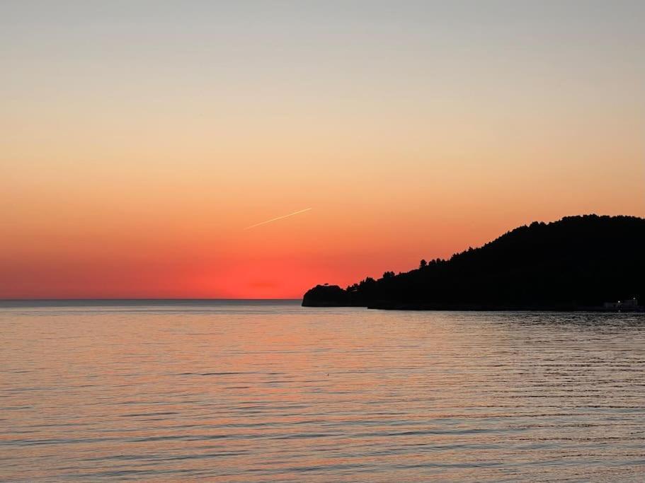 Apartament Potam'sea Bliss 4 - Front, Sun Beds & Parking Himara
